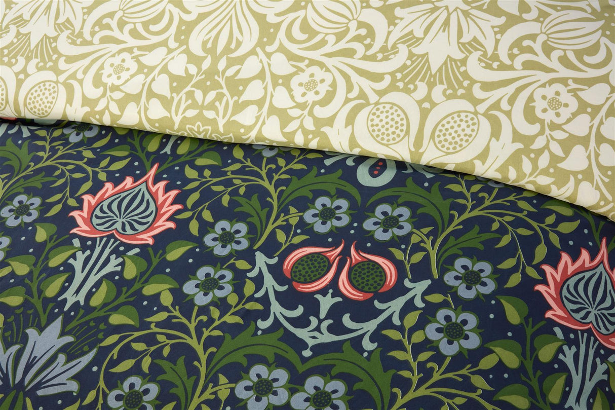 Elegant Heritage Flora MF Duvet Set featuring intricate floral patterns and soft, luxurious fabric for a sophisticated bedroom decor