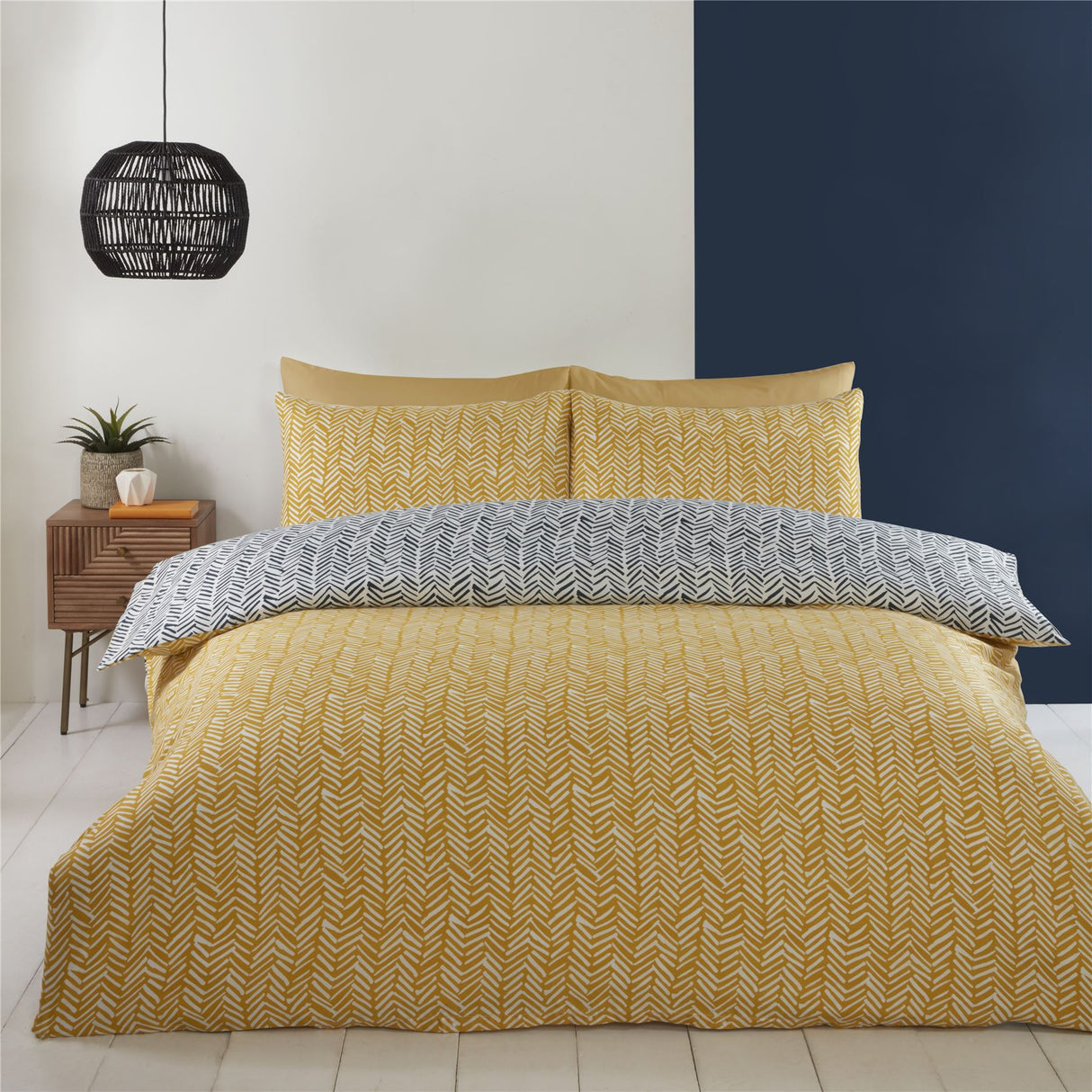 Double size Helston Duvet Set featuring a cosy duvet cover and matching pillowcases with popper closures