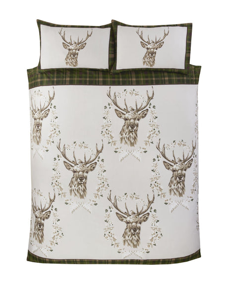 Double size Angus Stag duvet cover with classic winter stag pattern and coordinating pillowcases