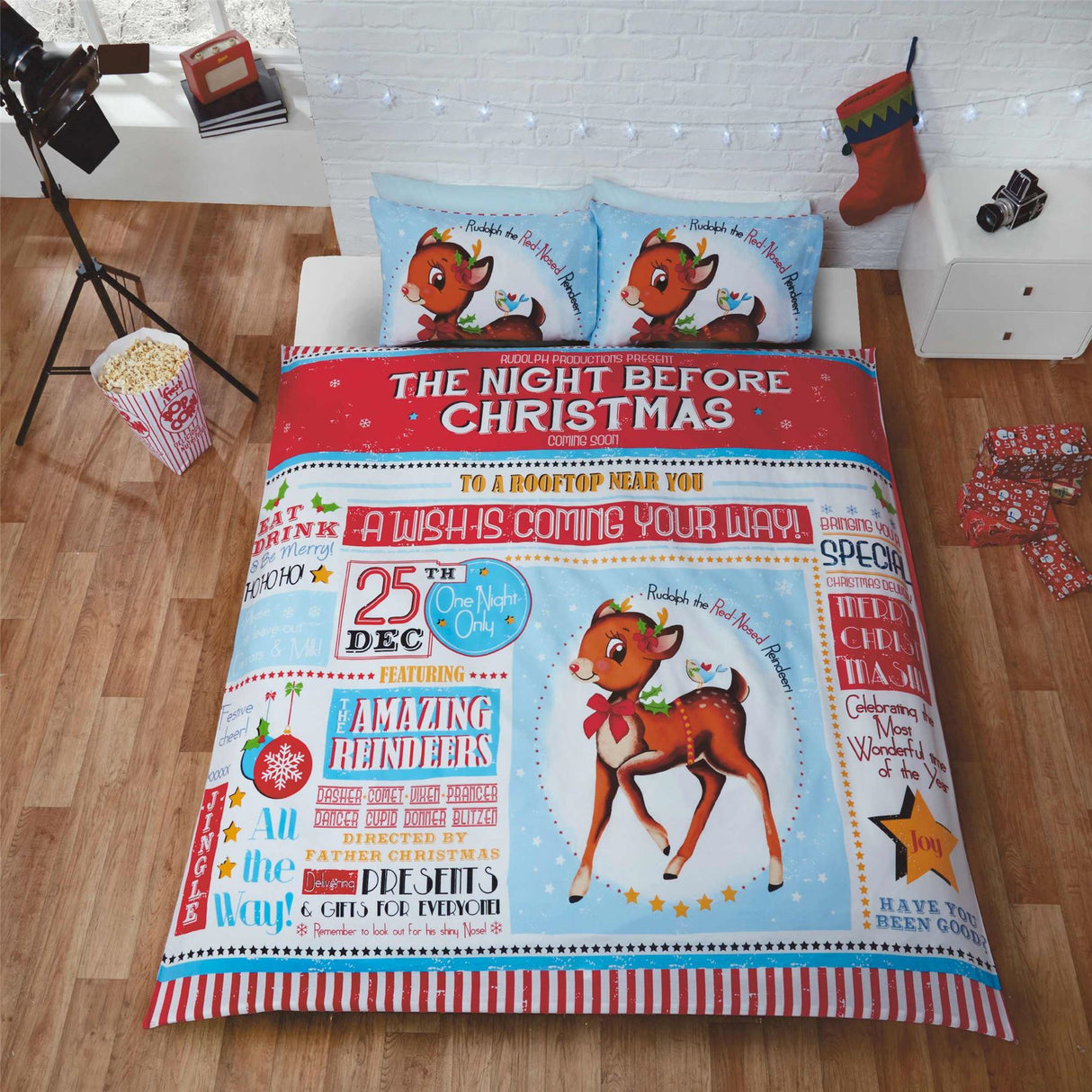 Festive Rudolph and Christmas sayings on the Night Before Christmas Duvet Set with easy-care fabric