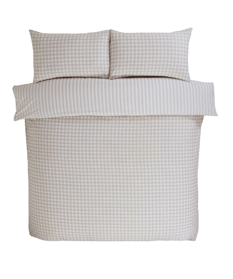 Double size Gingham Check Duvet Cover featuring a stylish white and checkered design with matching pillowcases