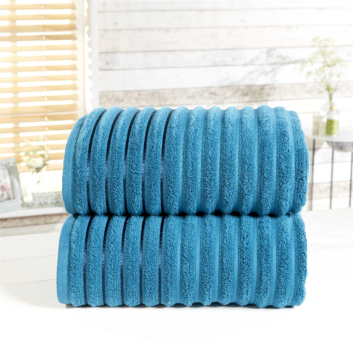 Comfortable and luxurious 70x120cm bath towel crafted from high-quality pure cotton with refined ribbed design