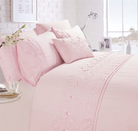 Elegant Papillon Duvet Set with embroidered butterfly border on the head area
