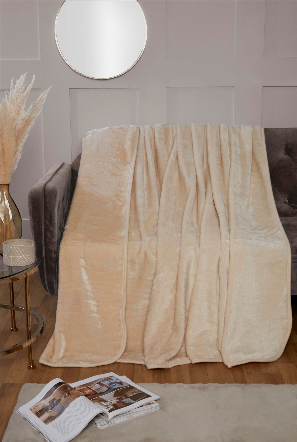 Luxurious dyed mink throw blanket featuring soft, plush fur in vibrant color for cozy home decor