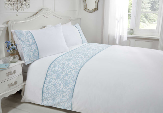 Pretty butterfly duvet set with scalloped edge and floral cutwork band