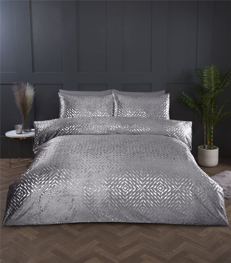 Bellagio Duvet Set featuring silver base with silver foil accents, perfect for stylish bedroom decor