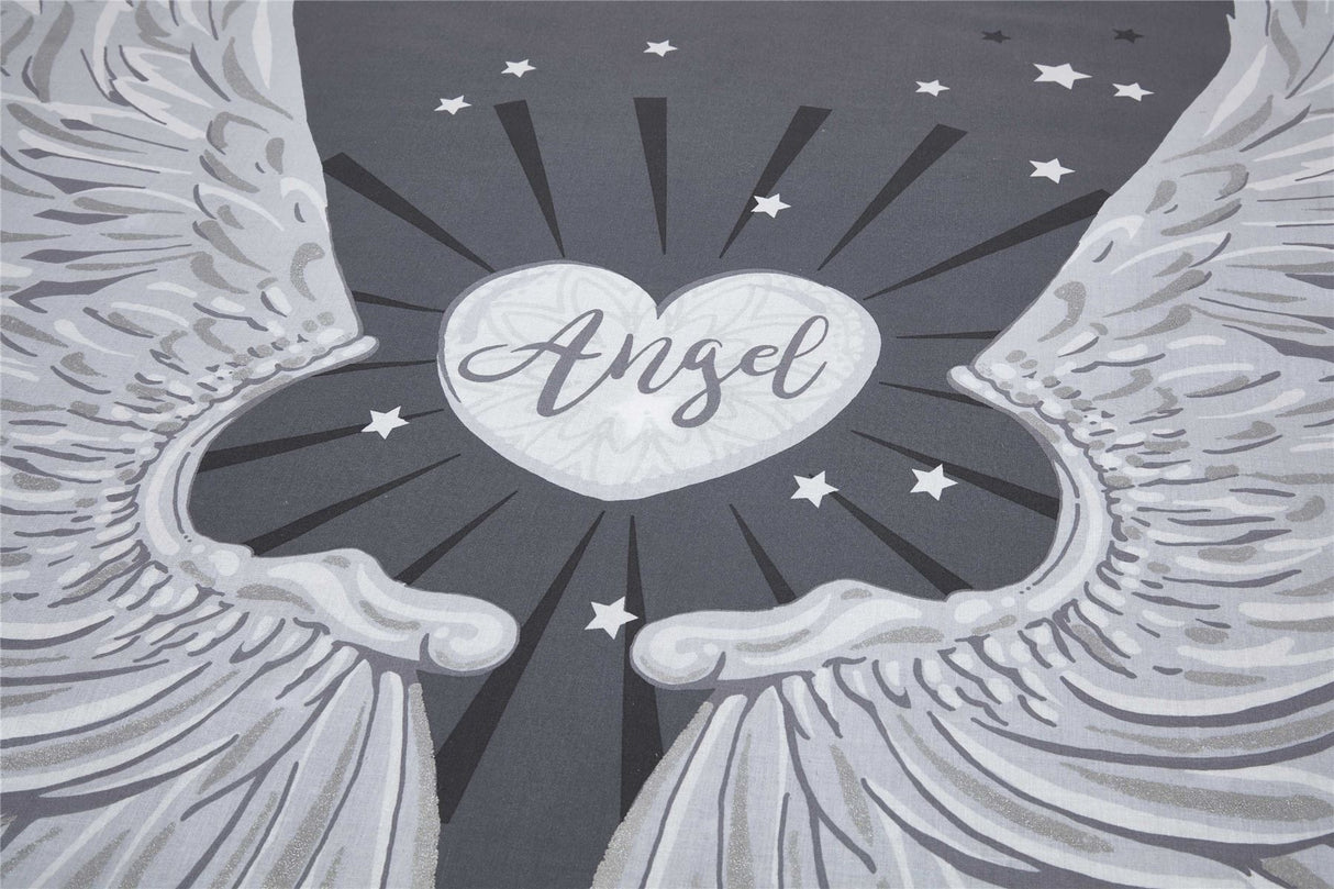 Double sized angel wings duvet set with matching pillowcases and interactive design for modern bedroom style