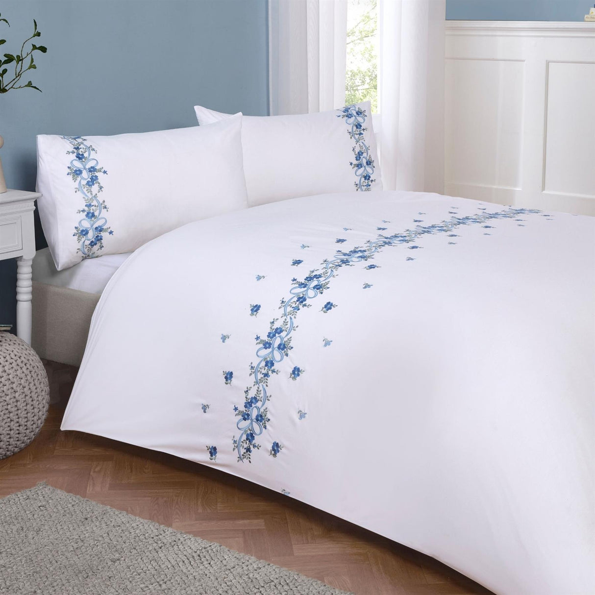 Floral Ribbon Duvet Set