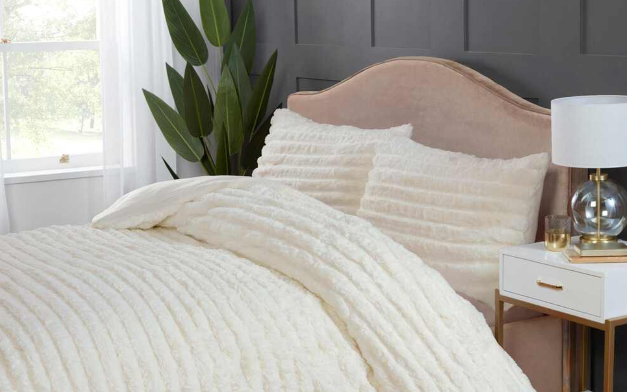 7 Cosy Fleece Double Bed Set Picks for a Warm Night’s Sleep 2026