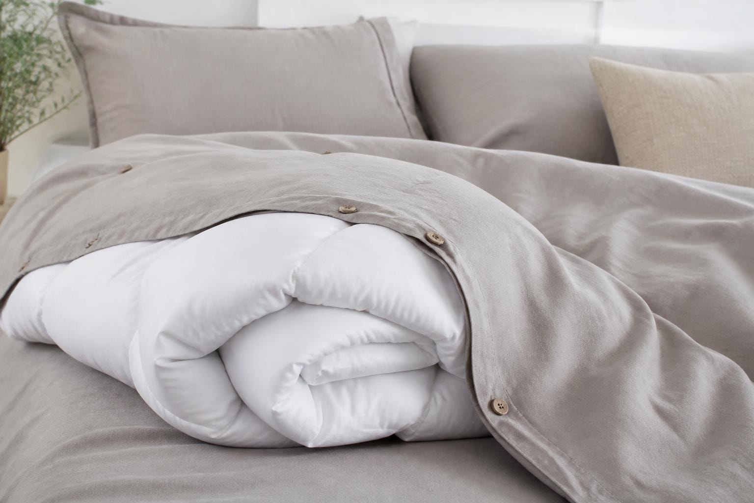 Home duvet buying guide for comfort and style