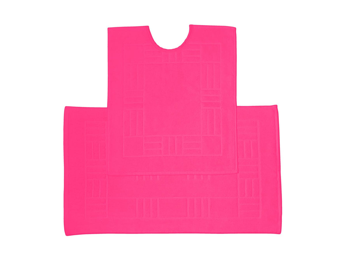 Luxurious 100% cotton pedestal mat in vibrant fuschia color
