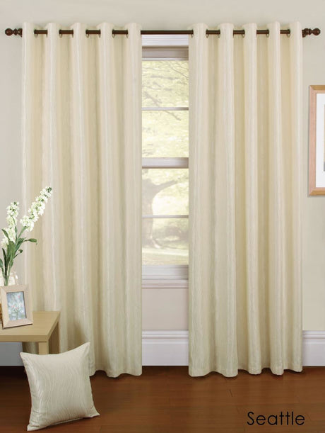 Luxurious Seattle Filled Cushion with a classic swirl pattern design