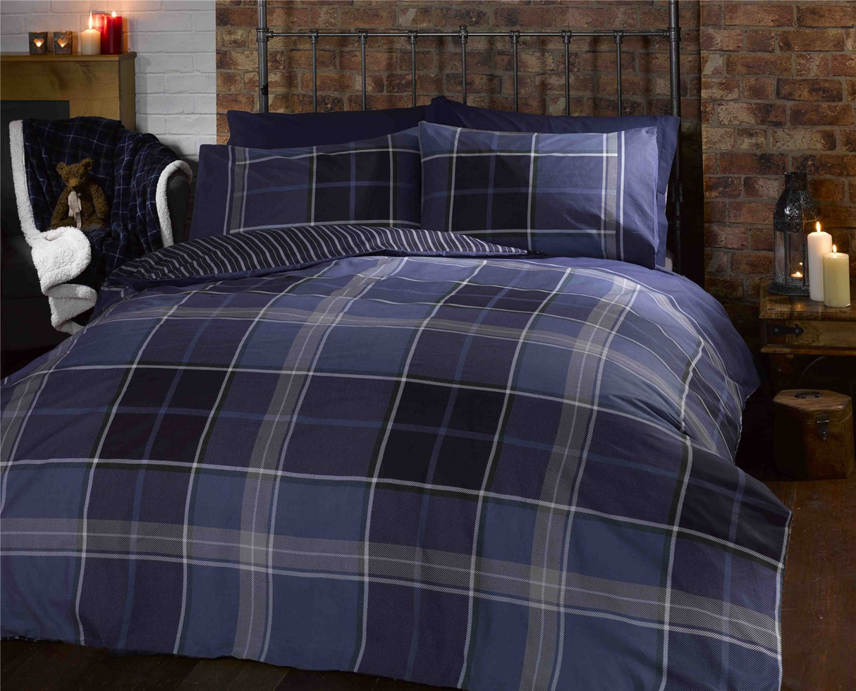 Classic tartan Argyle duvet cover set with checked pattern and contrasting cuff detail