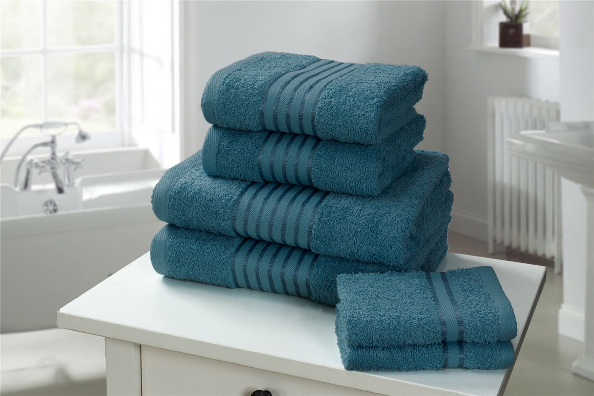 Luxurious bath sheets for a touch of comfort and elegance