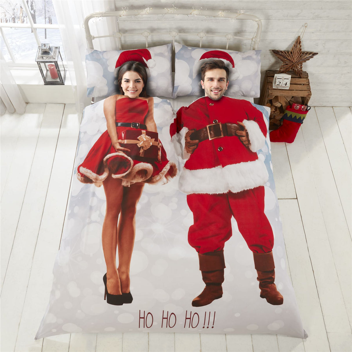 Cozy and festive Selfie Santa duvet set with holiday-themed design
