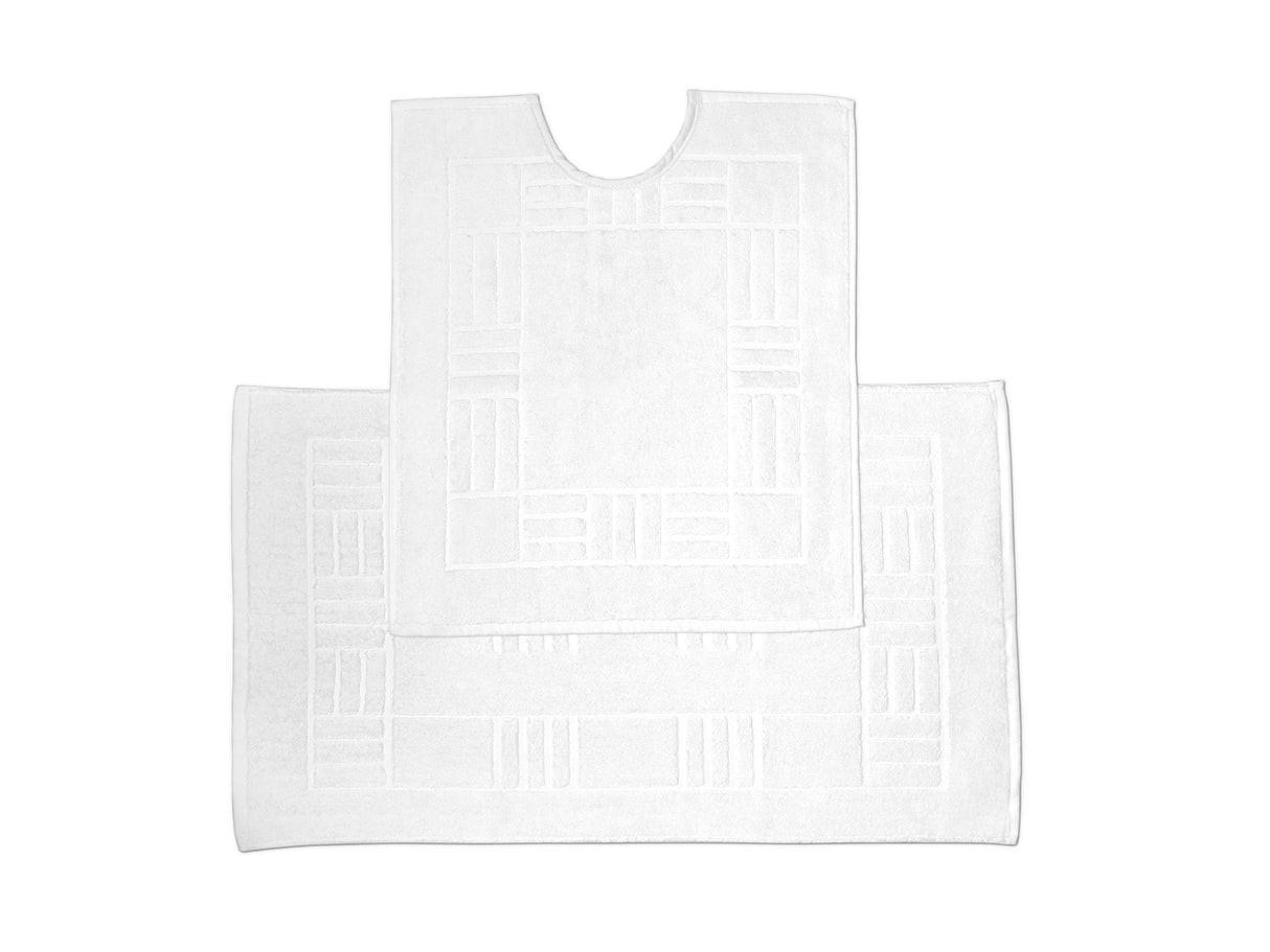 Soft and plush 100% cotton pedestal mat in crisp white