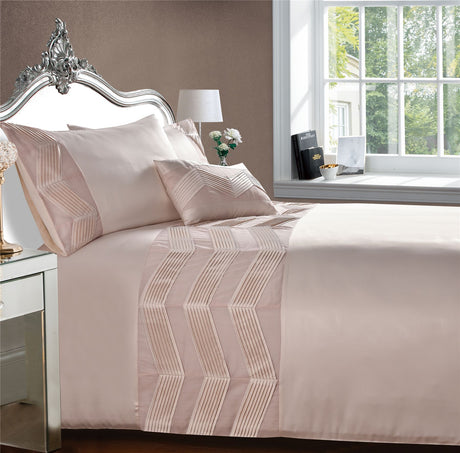Luxurious Valencia Duvet Set with minimalistic solid design and zig zag patterned section