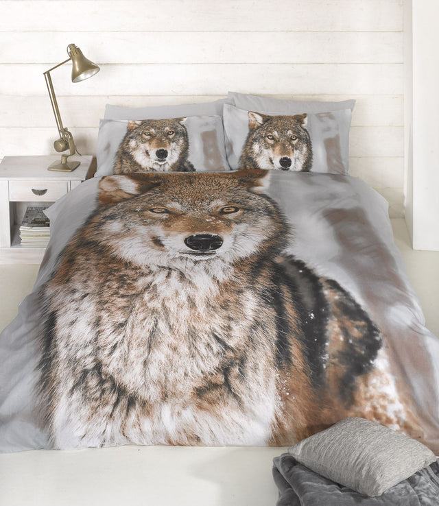 Fantastic wild wolf design duvet cover set with matching pillowcases 