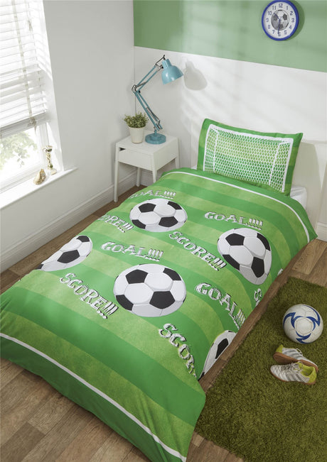 A football-themed duvet cover set featuring footballs, the words 'score' and 'goal', on a green pitch background with a goal net on the pillowcase