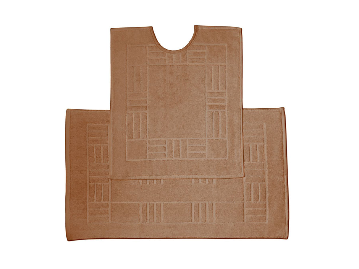 Luxurious and absorbent 100% cotton pedestal mat in rich chocolate color