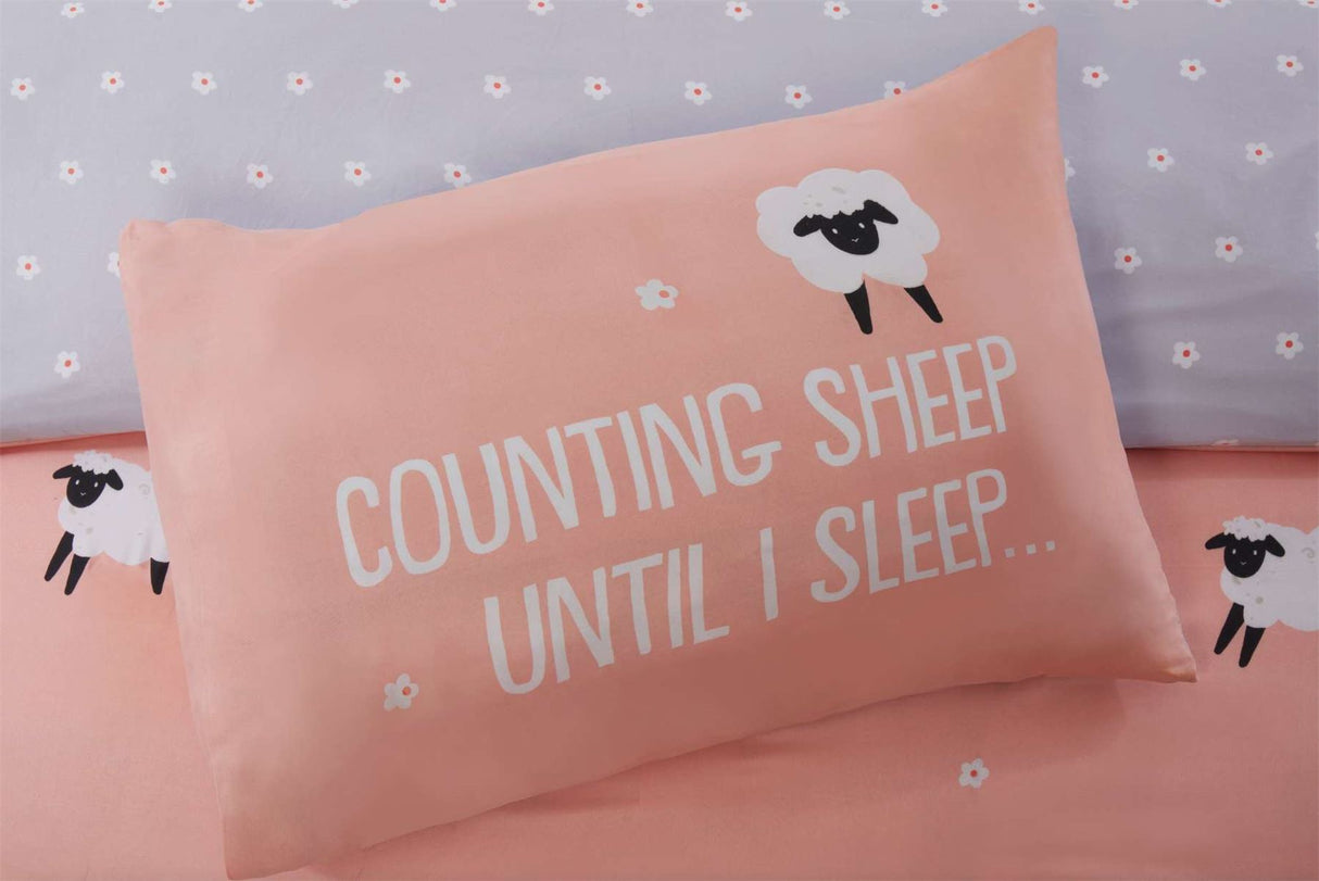 Easycare, non-iron bedding set with popper closure, perfect for a comfortable night’s sleep in a stylish bedroom
