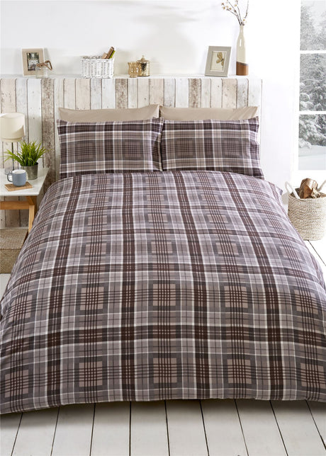 Soft, fully reversible bedding set printed on 100% brushed cotton, combining modern stag imagery with timeless tartan design elements