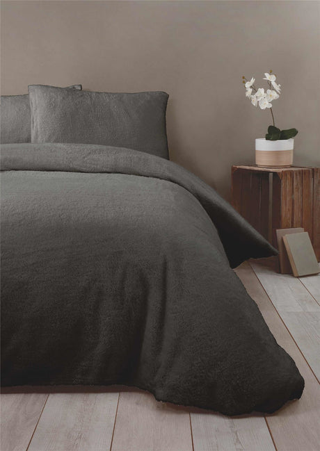 Luxurious blush pink Teddy Fleece Duvet Set with plush fabric and matching pillowcase