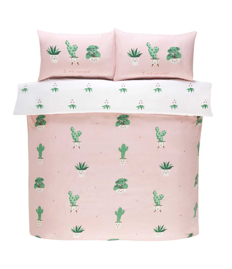 Single size duvet set with popper closure and durable, soft microfibre material for comfortable sleeping experience