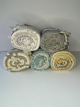 High-quality picnic throw with dimensions of 127x152 cm, perfect for outdoor activities