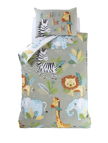 Reversible wildlife bedding with detailed foliage design, perfect for a playful jungle room decor