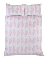  King size duvet cover with two matching pillowcases in abstract triangle design 