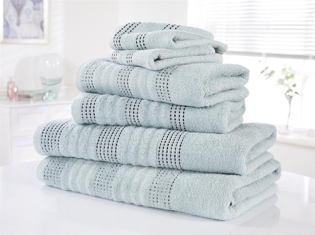 Single 30x30cm face cloth for spa or bathroom use