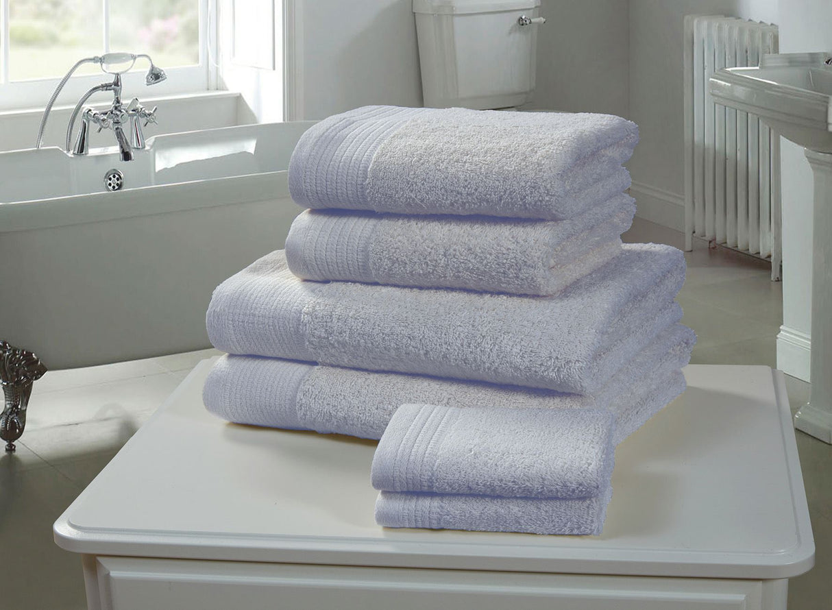 High quality 600gsm cotton bath towel in vibrant blue colour