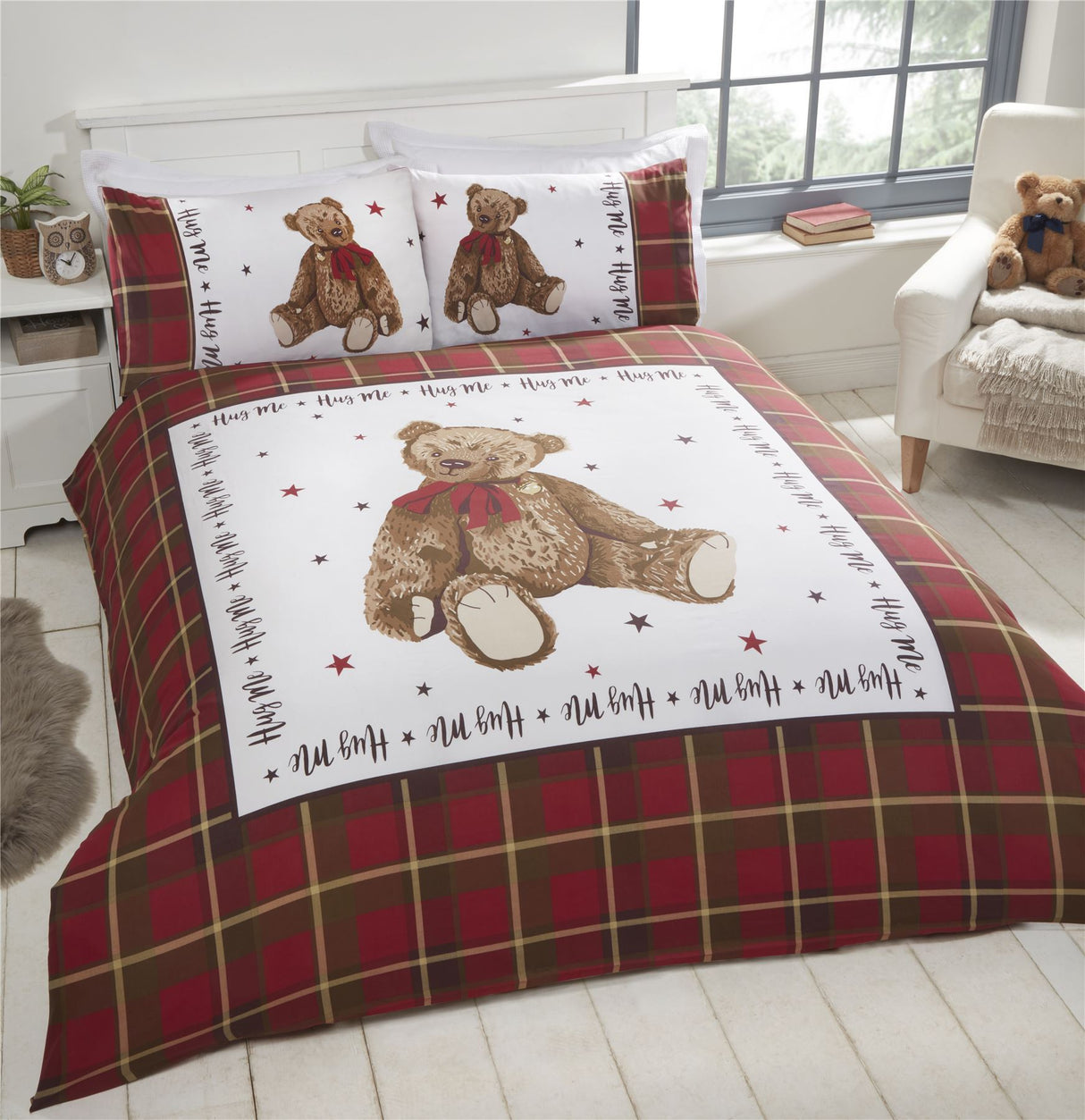 Easycare fabric duvet cover and pillowcases with popper closing mechanism
