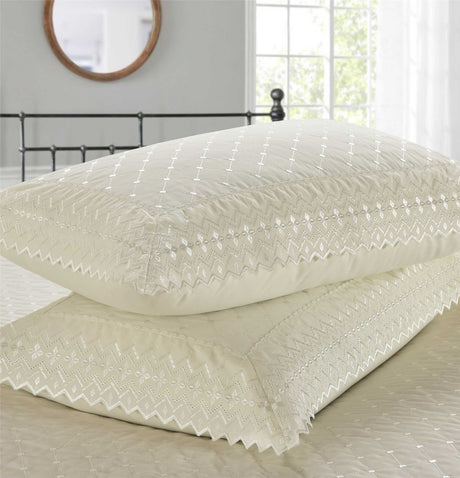 Richmond Cushion in classic herringbone pattern with double-sided texture