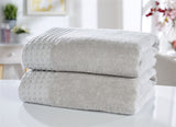 Two gentle and plush face cloths (30x30cm)
