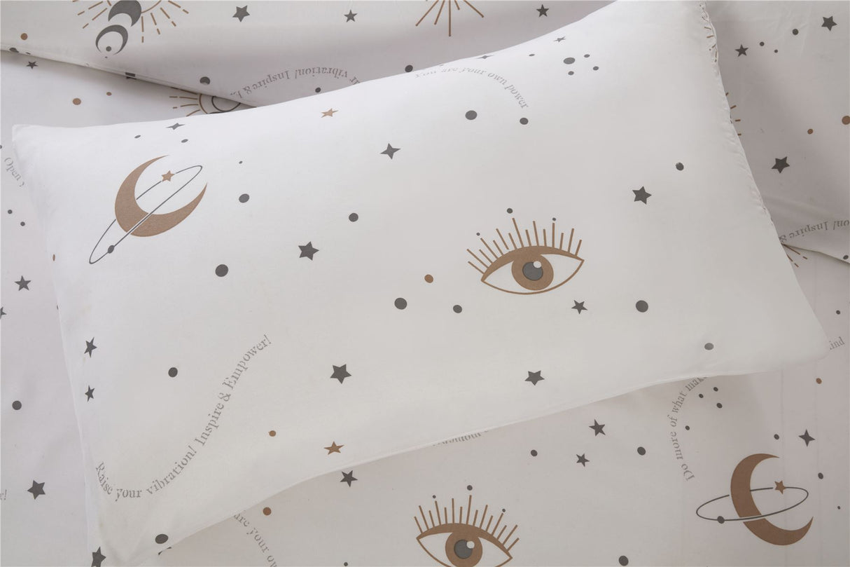 Elegant and minimalist Manifesting Duvet Set with popper closures, perfect for elevating bedroom decor and comfort