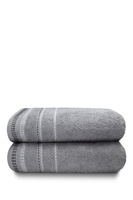 Complete bathroom towel set includes two face cloths of 30x30cm, two hand towels of 50x80cm, and two bath towels of 70x120cm, all with plush softness