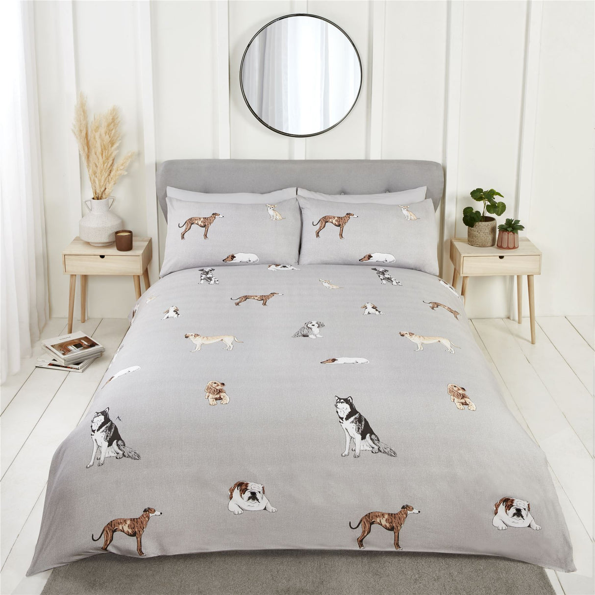 Stylish duvet set featuring hand-drawn dogs on textured ground with reversible striped reverse
