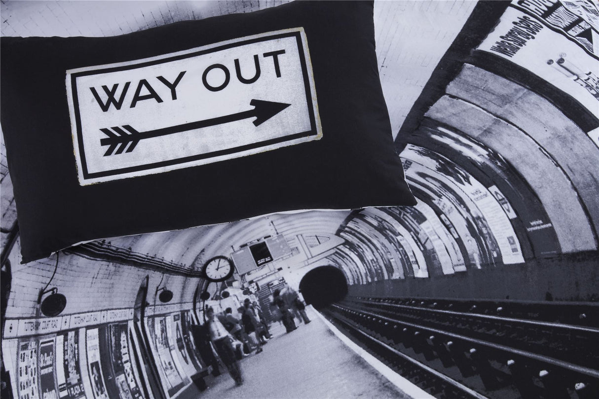 Complete set includes single, double, and kingsize options with matching pillowcases for a vintage London Underground theme